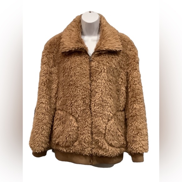 BB Dakota Teddy Or Faux-Fur Jacket - Picture 2 of 9